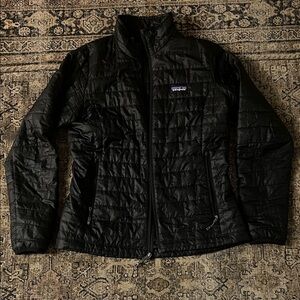 Patagonia Women's Black Puffer Jacket (M)